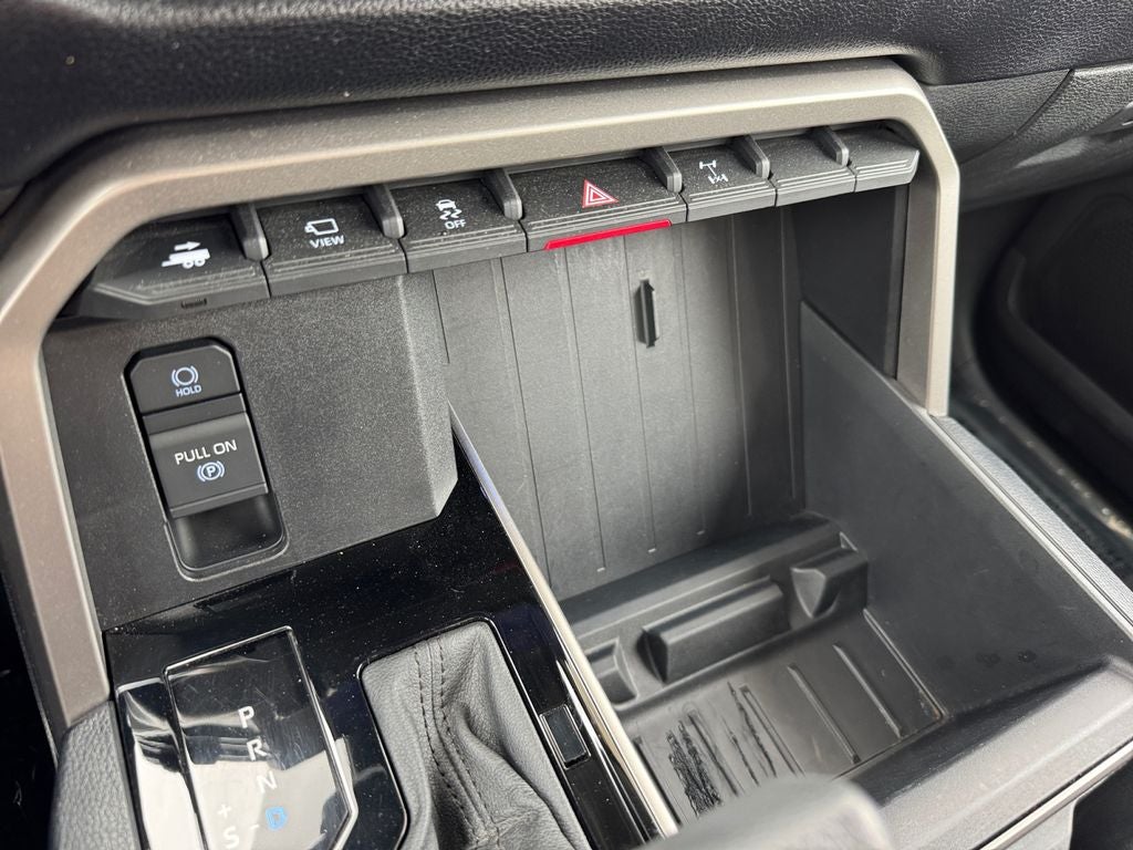 2022 Toyota Tundra SR5 4WD