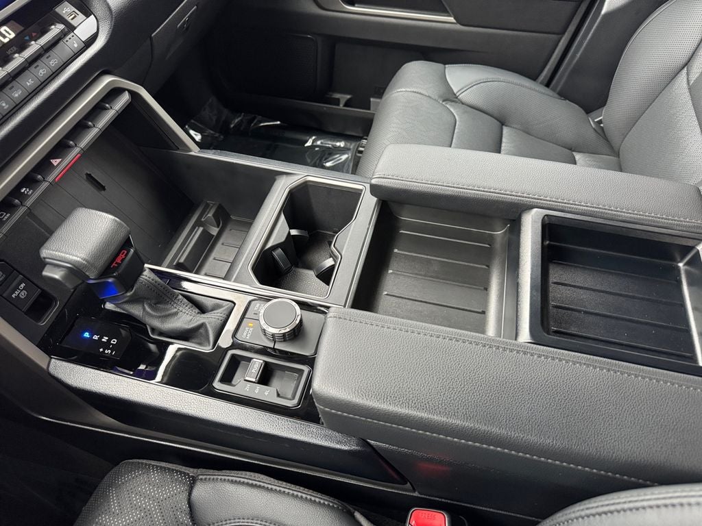 2024 Toyota Tundra SR5 4WD
