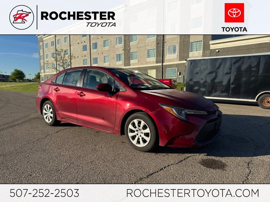 2025 Toyota Corolla LE CVT's photo