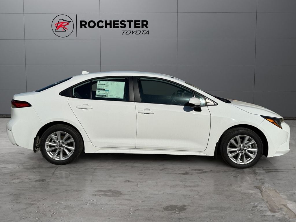 2026 Toyota Corolla LE FWD