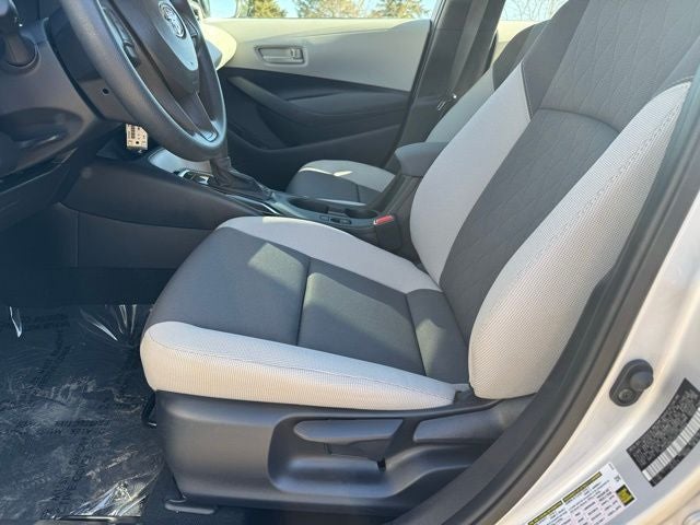 2025 Toyota Corolla LE FWD