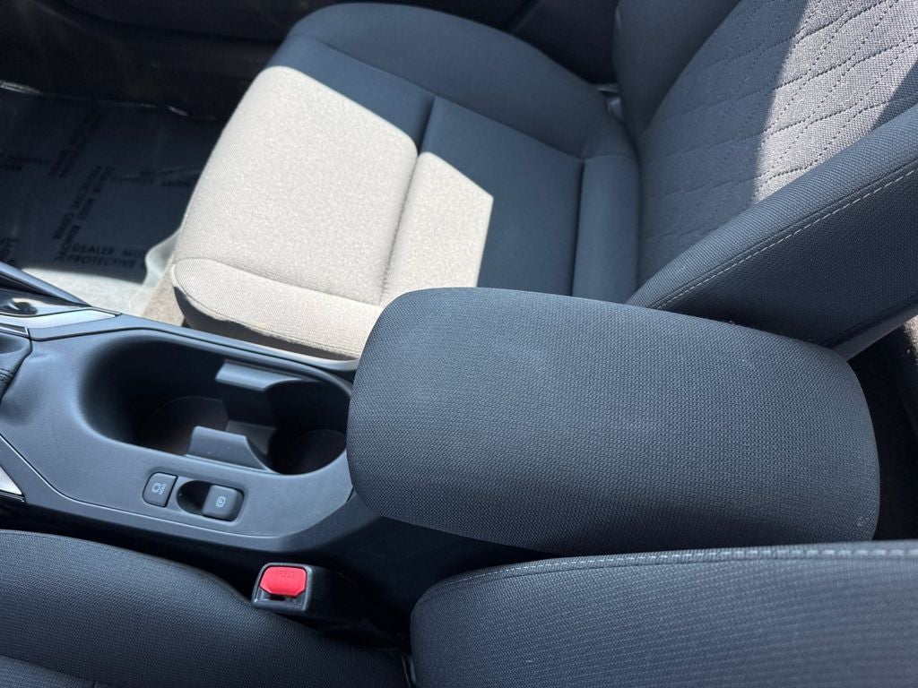 2025 Toyota Corolla LE FWD