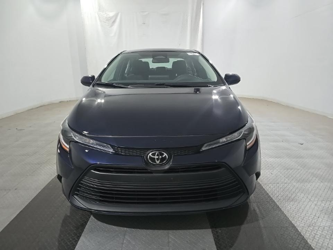 Used 2025 Toyota Corolla LE with VIN 5YFB4MDE7SP332438 for sale in Rochester, Minnesota