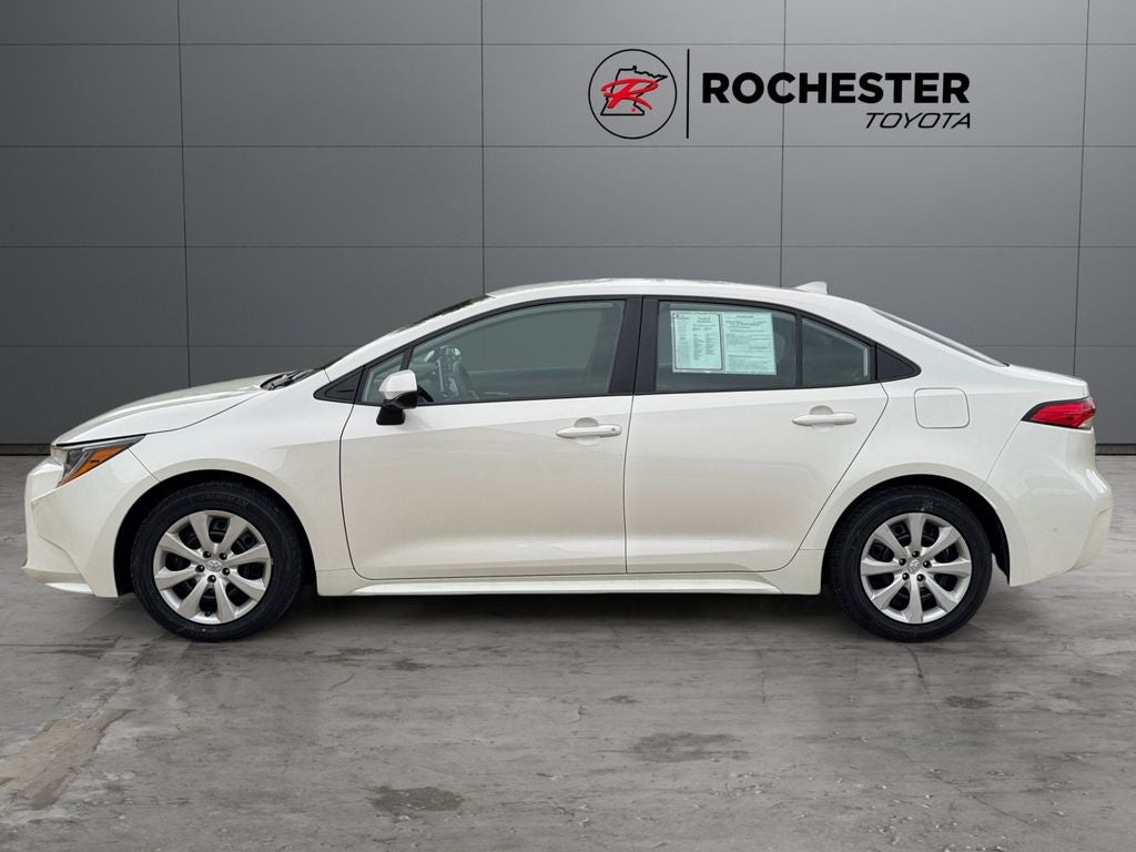 Used 2021 Toyota Corolla LE with VIN 5YFEPMAE3MP159657 for sale in Rochester, Minnesota