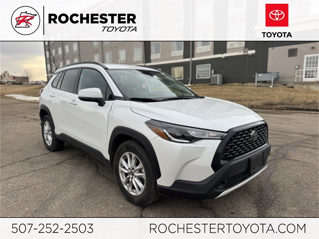 2022 Toyota Corolla Cross LE