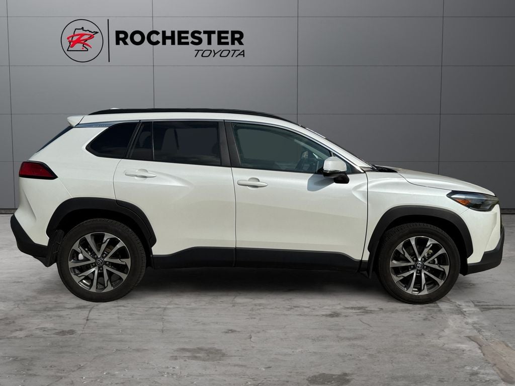 2023 Toyota Corolla Cross XLE AWD