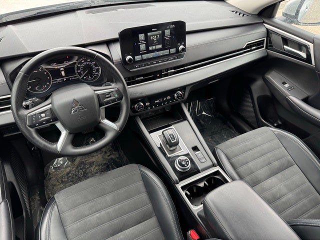 2024 Mitsubishi Outlander SE 4WD