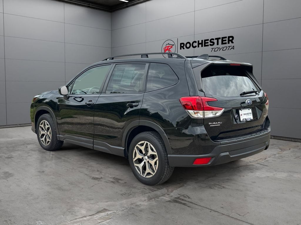 2023 Subaru Forester Premium AWD