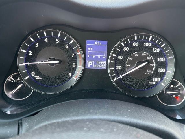 2011 INFINITI M56 X AWD