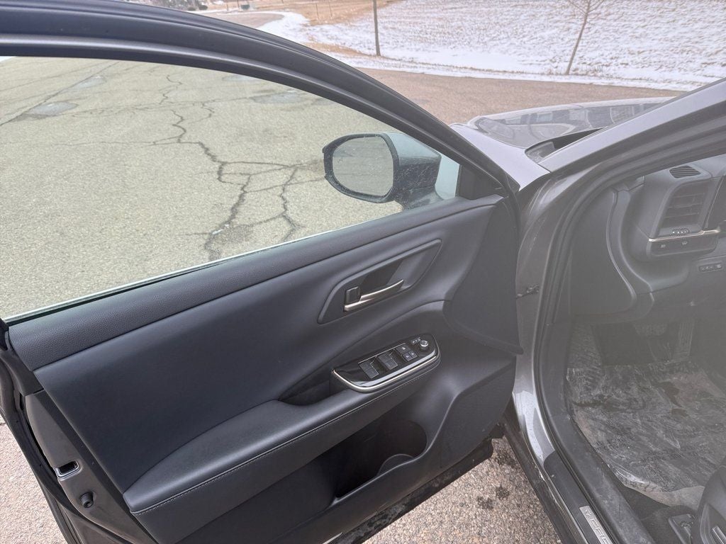 2024 Toyota Crown XLE AWD