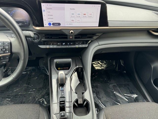 2024 Toyota Crown XLE AWD