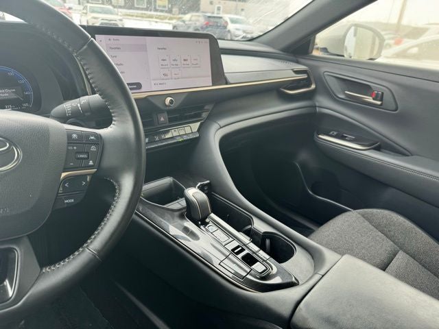 2024 Toyota Crown XLE AWD