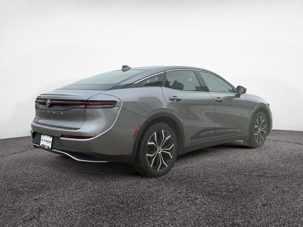 2024 Toyota Crown XLE AWD