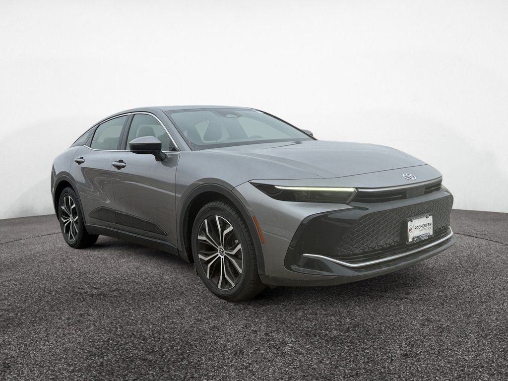 2024 Toyota Crown XLE AWD