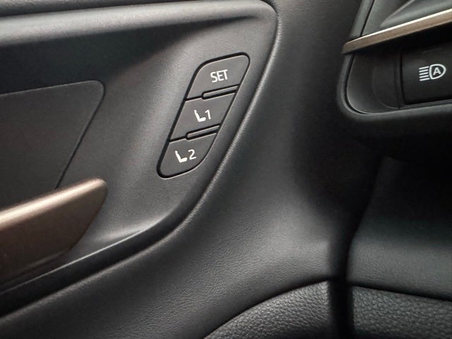 2025 Toyota Crown Signia XLE AWD