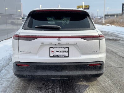 2025 Toyota Crown Signia XLE AWD