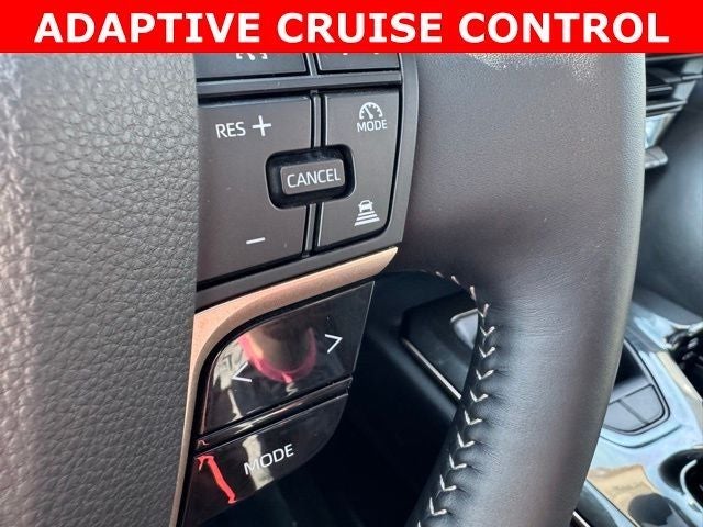 2025 Toyota Crown Signia Limited AWD