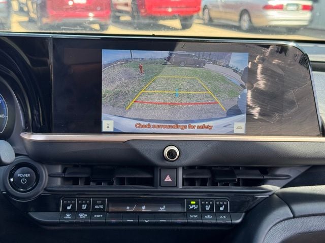 2025 Toyota Crown Signia Limited AWD