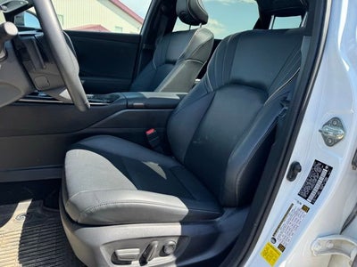 2025 Toyota Crown Signia Limited AWD