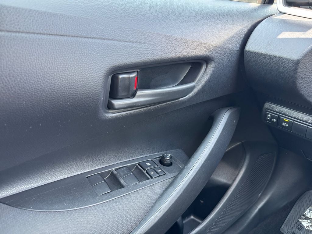 2022 Toyota Corolla LE FWD