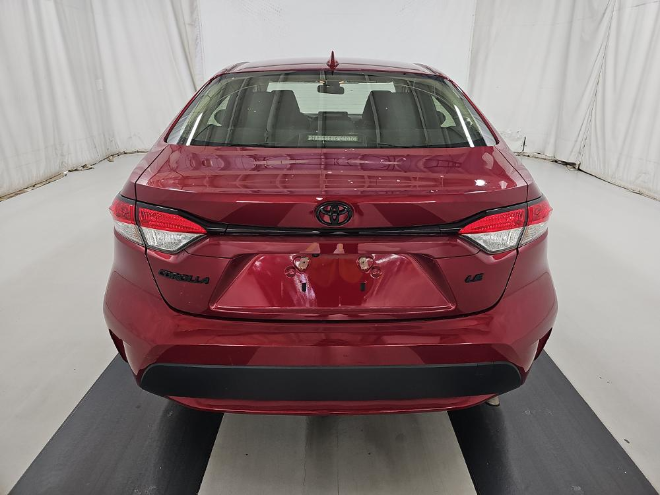 2022 Toyota Corolla LE FWD