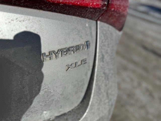 2019 Toyota Prius XLE FWD