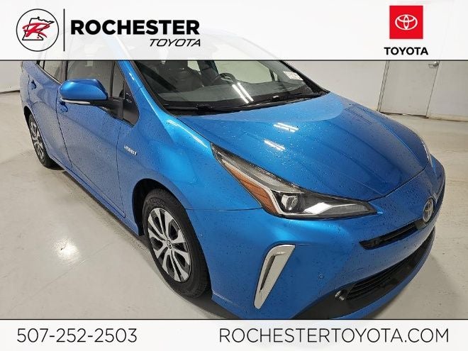 2021 Toyota Prius XLE AWD-e's photo