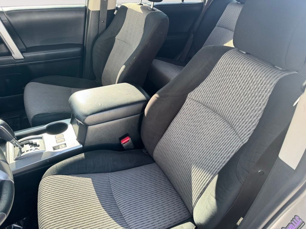 2020 Toyota 4Runner SR5 4WD