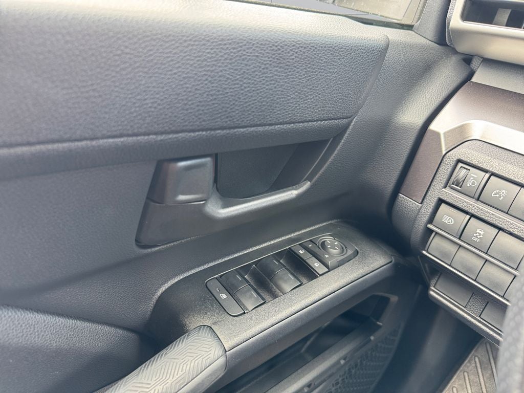 2025 Toyota 4Runner SR5 4WD