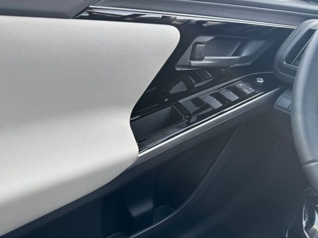 2024 Toyota bZ4X Limited AWD