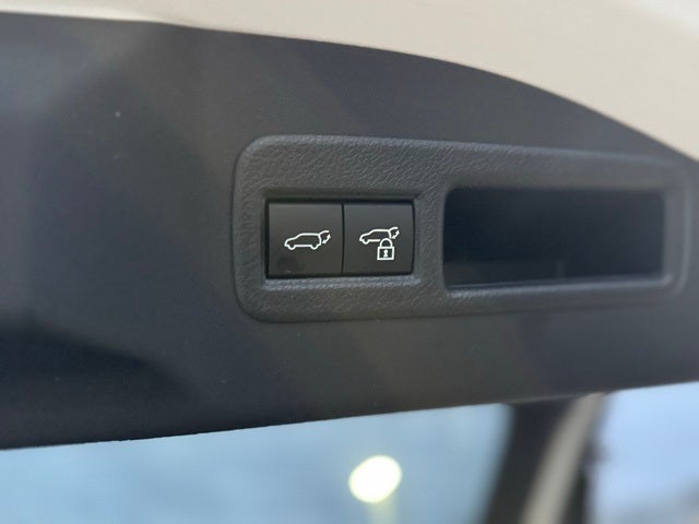 2023 Toyota bZ4X Limited AWD