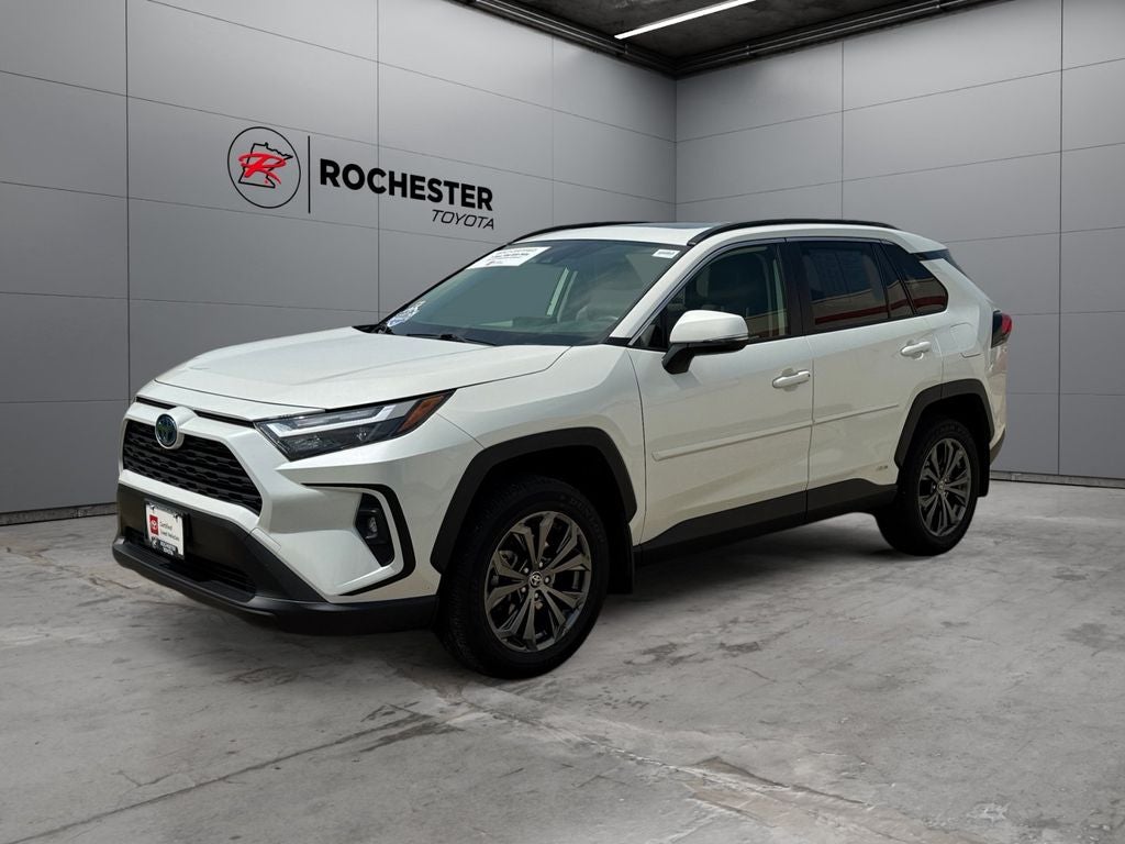 2022 Toyota RAV4 Hybrid XLE Premium AWD
