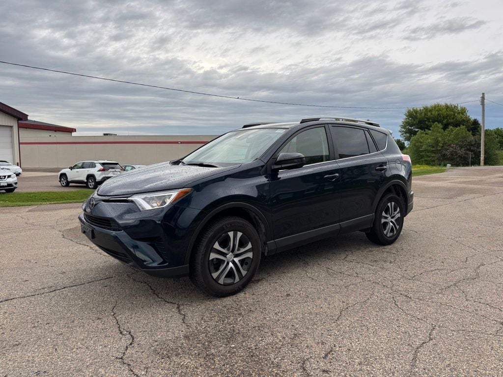 2017 Toyota RAV4 LE AWD