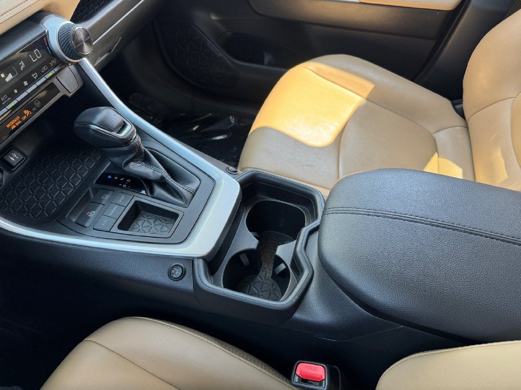 2019 Toyota RAV4 XLE Premium FWD