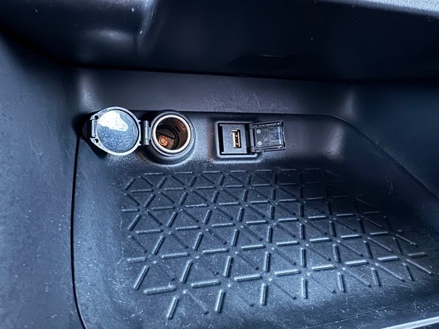 2020 Toyota RAV4 Hybrid LE AWD