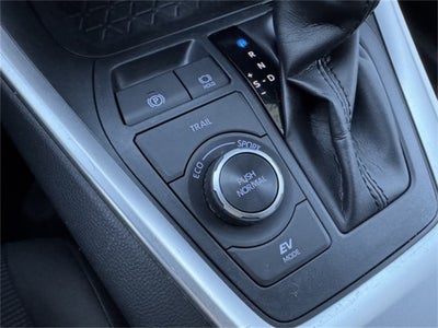 2020 Toyota RAV4 Hybrid LE AWD