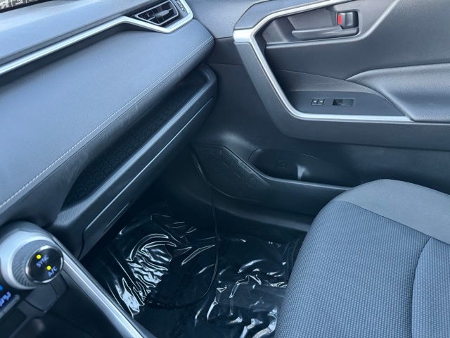 2020 Toyota RAV4 Hybrid LE AWD