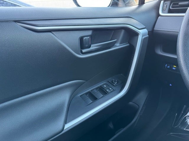 2020 Toyota RAV4 Hybrid LE AWD