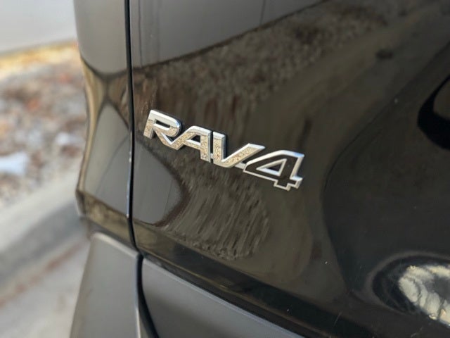 2020 Toyota RAV4 Hybrid LE AWD