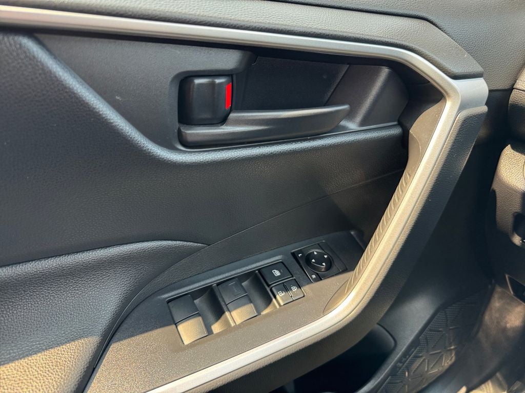 2019 Toyota RAV4 Hybrid LE AWD
