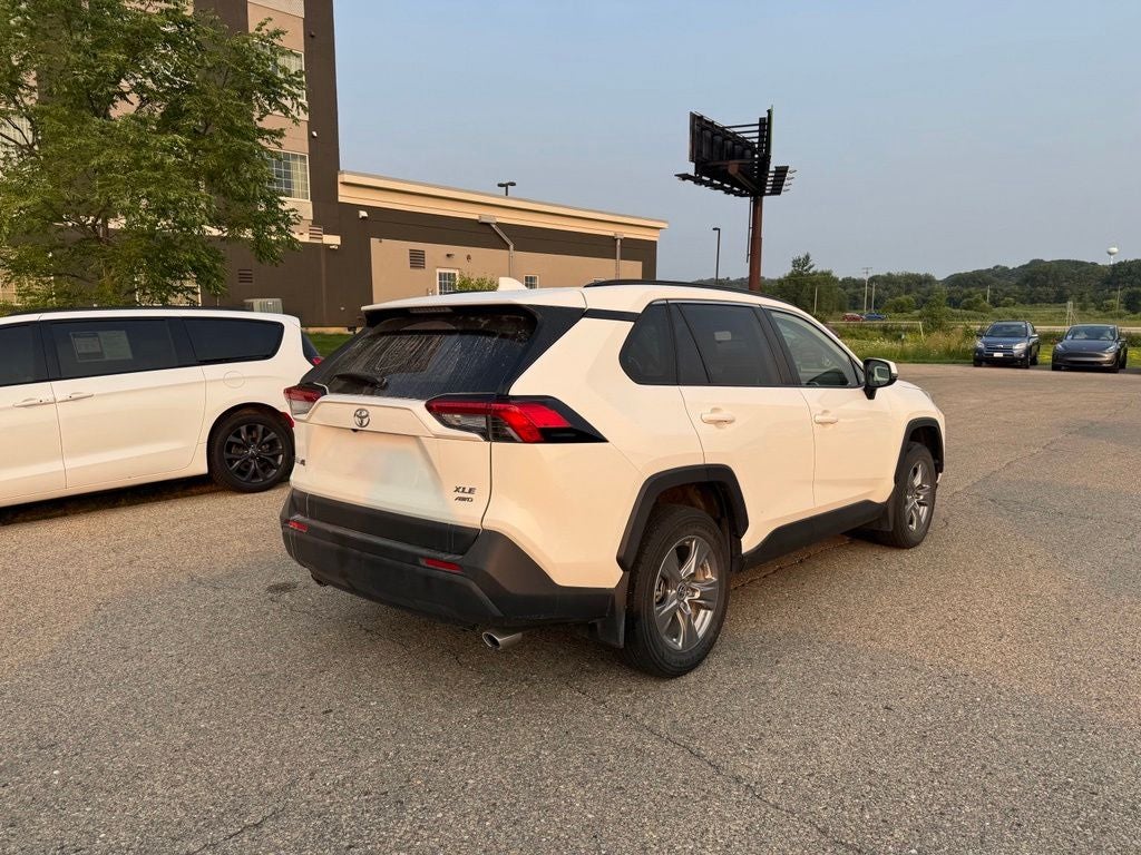 2023 Toyota RAV4 XLE AWD