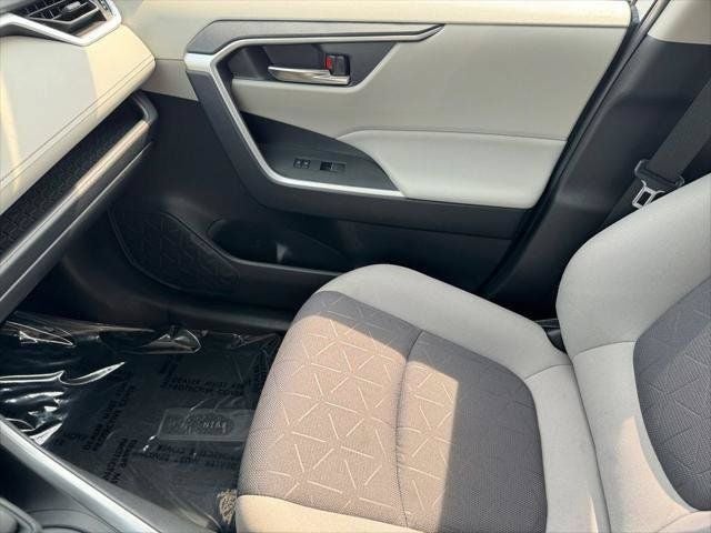 2023 Toyota RAV4 XLE AWD