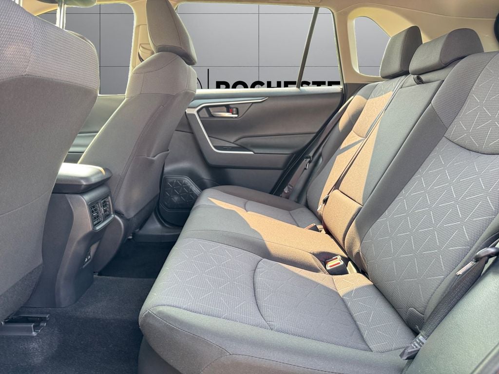 2025 Toyota RAV4 Hybrid XLE AWD
