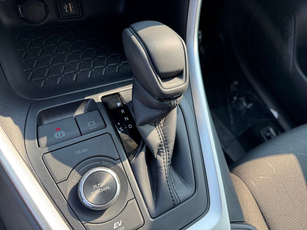 2025 Toyota RAV4 Hybrid XLE AWD