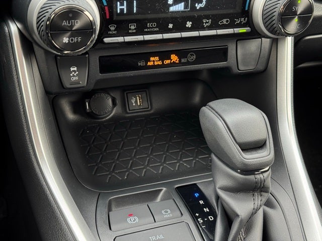 2025 Toyota RAV4 Hybrid XLE AWD