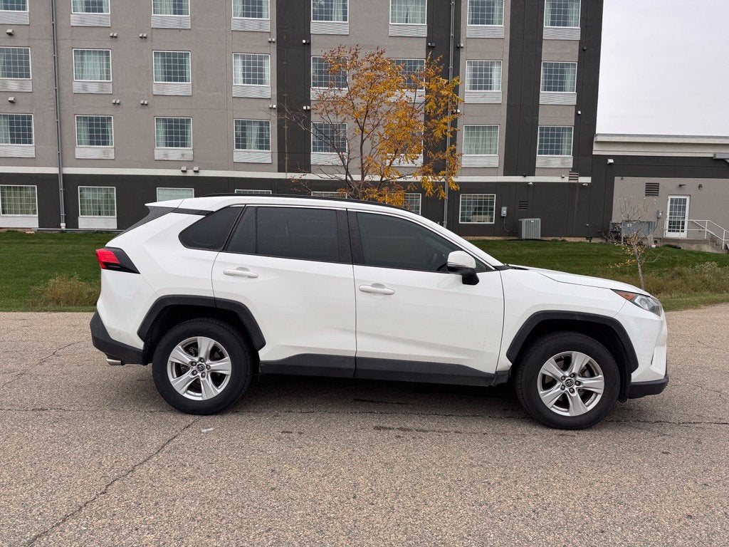 2019 Toyota RAV4 XLE FWD