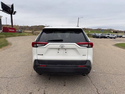 2019 Toyota RAV4 XLE FWD