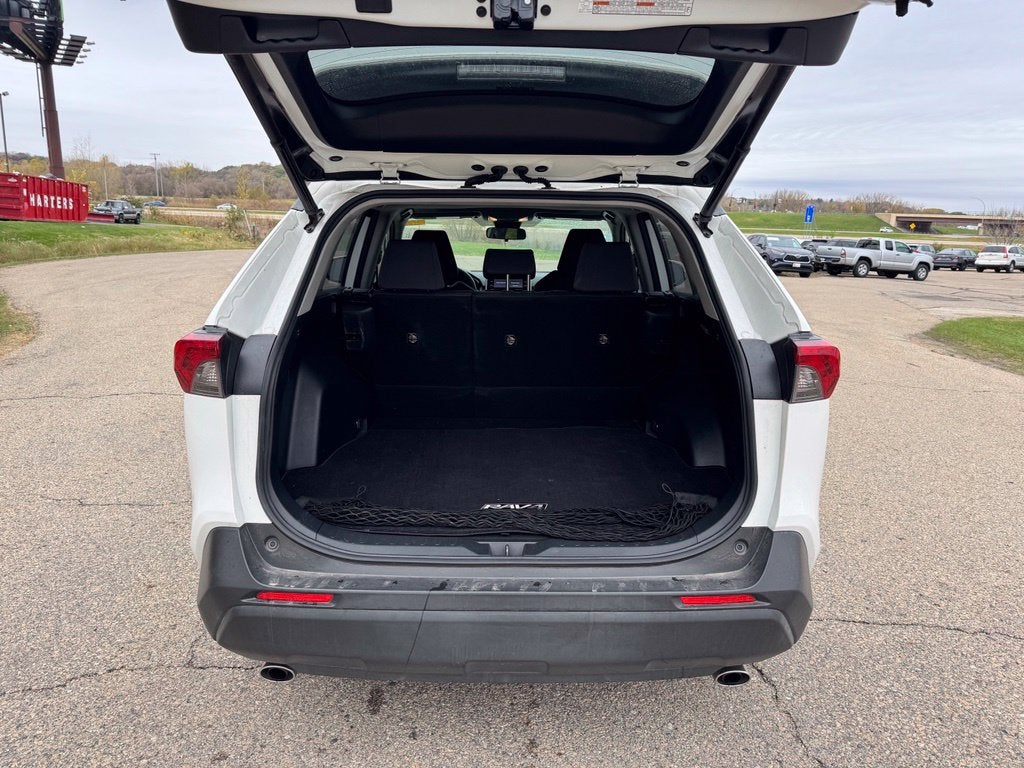 2019 Toyota RAV4 XLE FWD