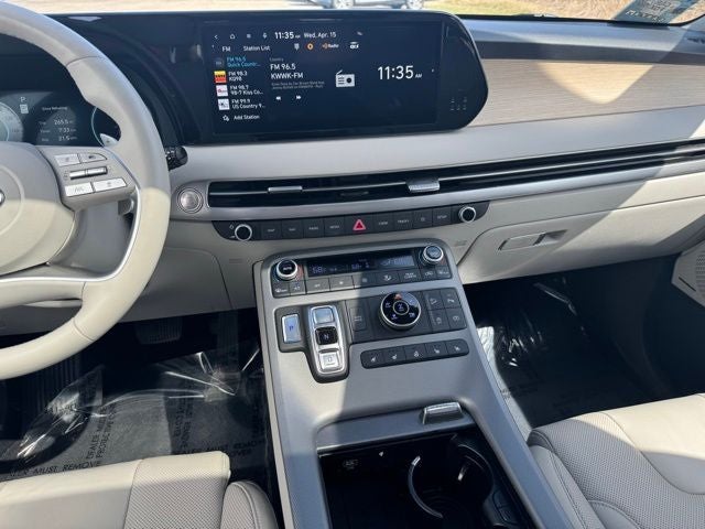 Used 2023 Hyundai Palisade Limited with VIN KM8R5DGE2PU562305 for sale in Rochester, Minnesota