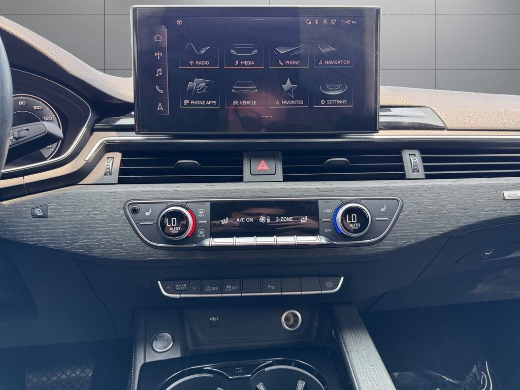 2022 Audi A4 45 S line Premium Plus quattro